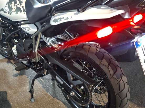 ROYAL ENFIELD-HIMALAYAN 450 KAMET WHITE ROYAL ENFIELD-HIMALAYAN 450 KAMET WHITE-2026