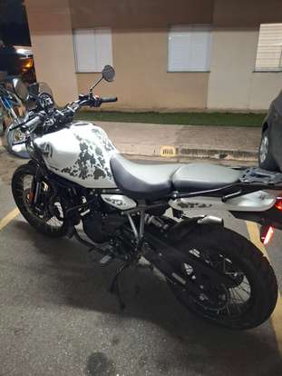 ROYAL ENFIELD-HIMALAYAN 450 KAMET WHITE-2026