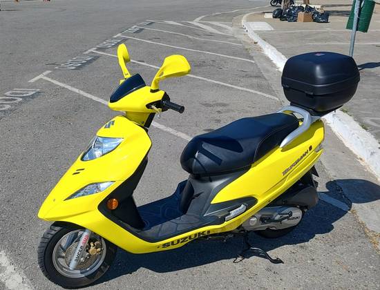 SUZUKI BURGMAN i 