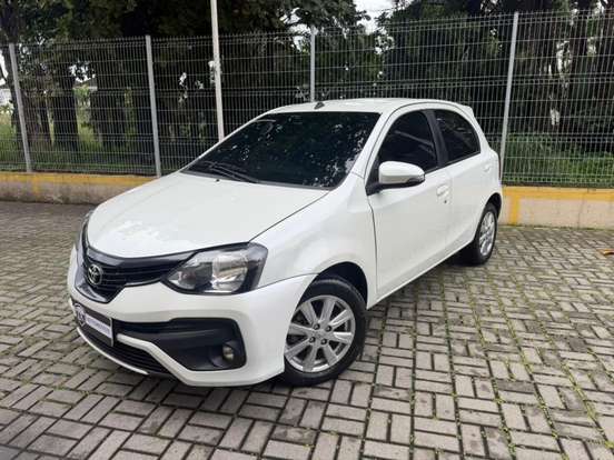 TOYOTA-ETIOS-1.5 X PLUS 16V FLEX 4P AUTOMÁTICO TOYOTA-ETIOS-2018