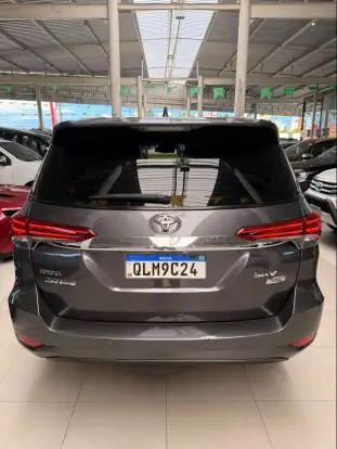 TOYOTA-HILUX SW4-2018