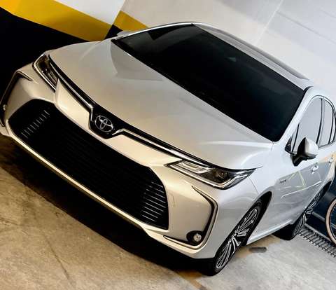 TOYOTA-COROLLA-2021