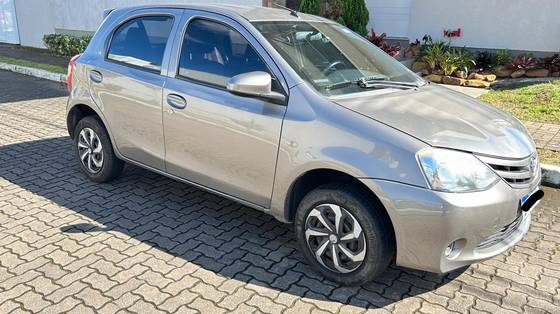 TOYOTA ETIOS 1.3 X 16V FLEX 4P AUTOMÁTICO