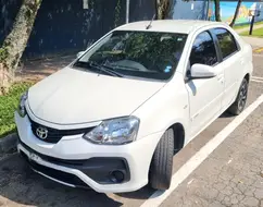 TOYOTA ETIOS 1.5 XS 16V FLEX 4P AUTOMÁTICO TOYOTA ETIOS 1.5 XS 16V FLEX 4P AUTOMÁTICO