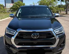 TOYOTA HILUX 2.8 D-4D TURBO DIESEL CD SRX 4X4 AUTOMÁTICO TOYOTA HILUX 2.8 D-4D TURBO DIESEL CD SRX 4X4 AUTOMÁTICO