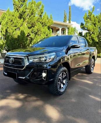 TOYOTA HILUX 2.8 SRX 4X4 CD 16V DIESEL 4P AUTOMÁTICO