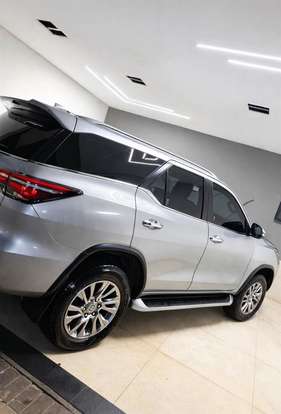 TOYOTA-HILUX SW4-2021