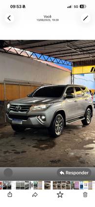 TOYOTA HILUX SW4 2.8 SRX 4X4 7 LUGARES 16V TURBO INTERCOOLER DIESEL 4P AUTOMÁTICO