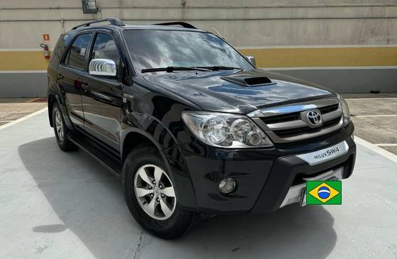 TOYOTA HILUX SW4 3.0 SRV 4X4 16V TURBO INTERCOOLER DIESEL 4P AUTOMÁTICO