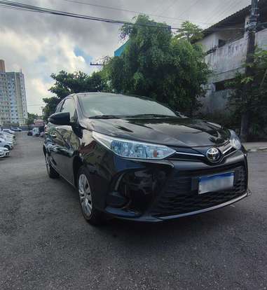 TOYOTA-YARIS-2024