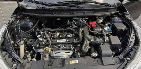 TOYOTA-YARIS-2024