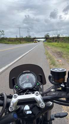 TRIUMPH-SPEED TWIN 900-2023