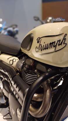 TRIUMPH-STREET SCRAMBLER-2020