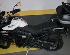TRIUMPH TIGER 800XC TRIUMPH TIGER 800XC