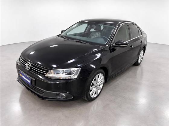 VOLKSWAGEN JETTA 2.0 COMFORTLINE FLEX 4P TIPTRONIC