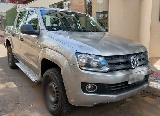VOLKSWAGEN-AMAROK-2011