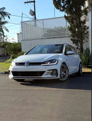 VOLKSWAGEN-GOLF-2.0 350 TSI GASOLINA GTI DSG VOLKSWAGEN-GOLF-2019