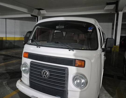 VOLKSWAGEN KOMBI 1.4 MI STD 8V FLEX 4P MANUAL