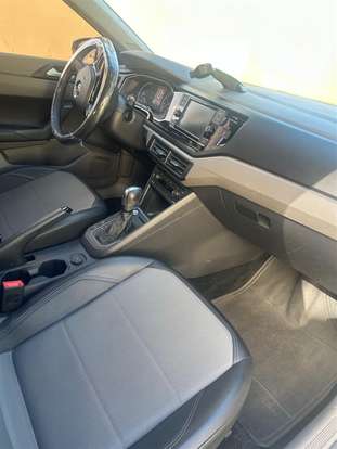 VOLKSWAGEN-POLO-2021
