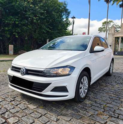 VOLKSWAGEN-POLO-2017
