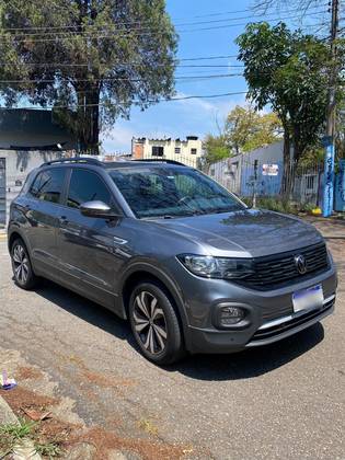 VOLKSWAGEN T-CROSS 1.0 200 TSI TOTAL FLEX COMFORTLINE AUTOMÁTICO