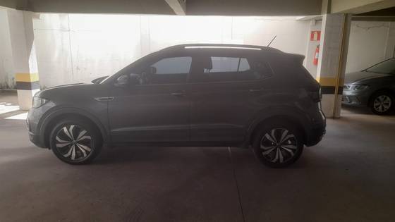 VOLKSWAGEN T-CROSS 1.4 250 TSI TOTAL FLEX HIGHLINE AUTOMÁTICO