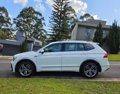 VOLKSWAGEN TIGUAN 2.0 350 TSI GASOLINA ALLSPACE R-LINE 4MOTION DSG VOLKSWAGEN TIGUAN 2.0 350 TSI GASOLINA ALLSPACE R-LINE 4MOTION DSG