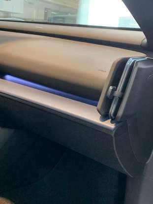 VOLVO-EX90-2025