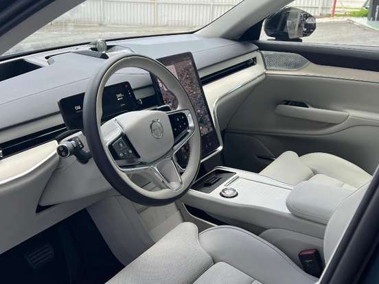 VOLVO-EX90-P8 RECHARGE TWIN ELECTRIC PERFORMANCE ULTRA AWD VOLVO-EX90-2025