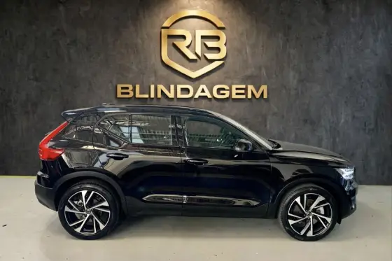 VOLVO XC40 1.5 T5 RECHARGE R-DESIGN GEARTRONIC