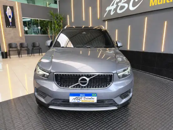 VOLVO-XC40-2.0 T5 GASOLINA MOMENTUM AWD GEARTRONIC VOLVO-XC40-2018