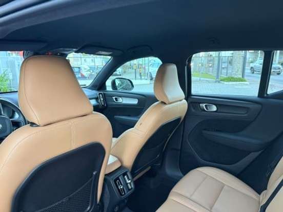 VOLVO-XC40-2.0 T4 GASOLINA MOMENTUM GEARTRONIC VOLVO-XC40-2019