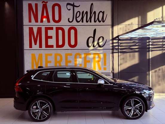 VOLVO-XC60-2018