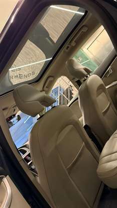 VOLVO-V40-2016
