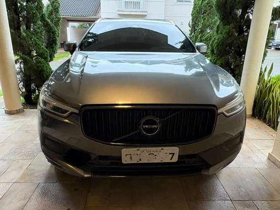 VOLVO-XC60-2.0 T5 GASOLINA MOMENTUM AWD GEARTRONIC VOLVO-XC60-2019