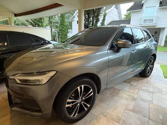 VOLVO-XC60-2.0 T5 GASOLINA MOMENTUM AWD GEARTRONIC VOLVO-XC60-2019