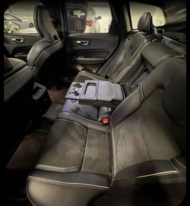VOLVO-XC60-2018