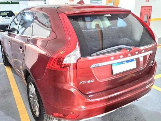 VOLVO-XC60-2.4 D5 KINETIC DIESEL AWD 4P AUTOMÁTICO VOLVO-XC60-2017