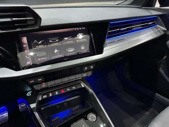 AUDI-A3-2021