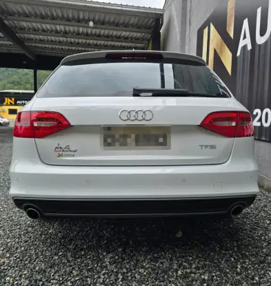 AUDI-A4-2015