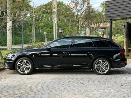 AUDI-A4-2019