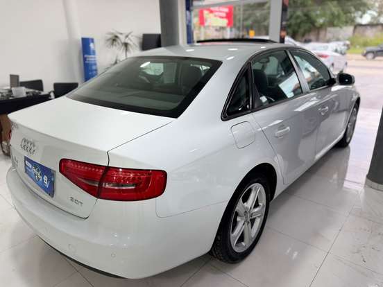 AUDI-A4-2.0 TFSI AMBIENTE 183CV GASOLINA 4P MULTITRONIC AUDI-A4-2012
