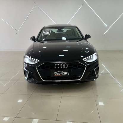 AUDI-A4-2022