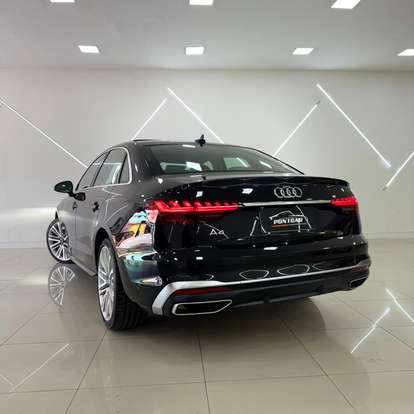 AUDI-A4-2022