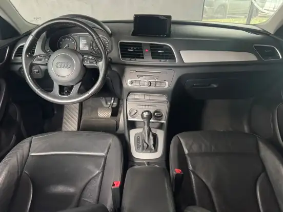 AUDI-Q3-2015