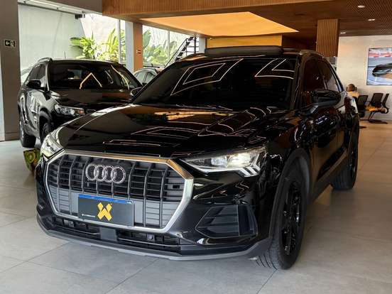 AUDI-Q3-2021