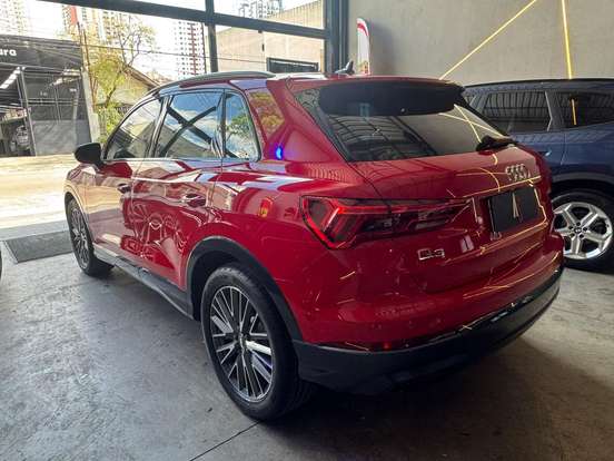 AUDI-Q3-2019