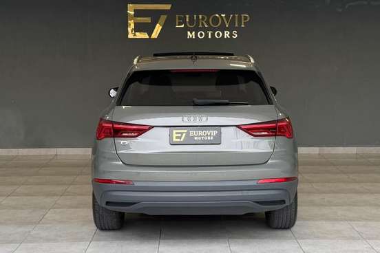 AUDI-Q3-2020