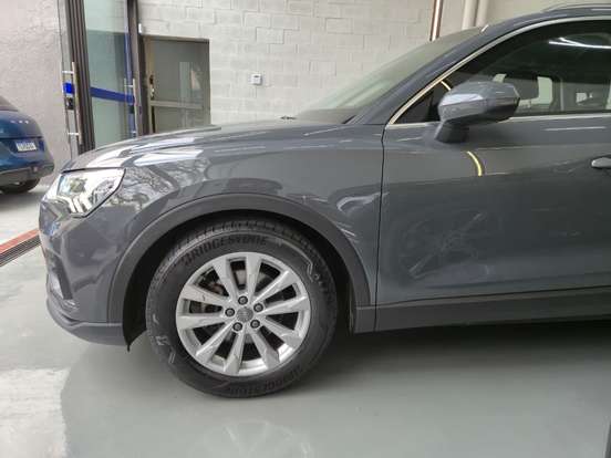 AUDI-Q3-2020