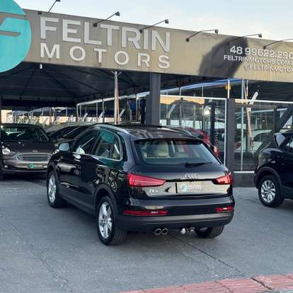 AUDI-Q3-2018